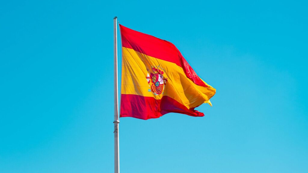 Preciso falar espanhol para cidadania espanhola? Veja quando o idioma é exigido e regras para brasileiros