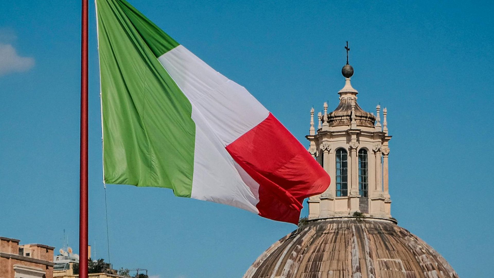 Entenda como funciona o reconhecimento judicial da cidadania italiana com a assessoria da Velloso Cidadania, com atuação direta em Roma.