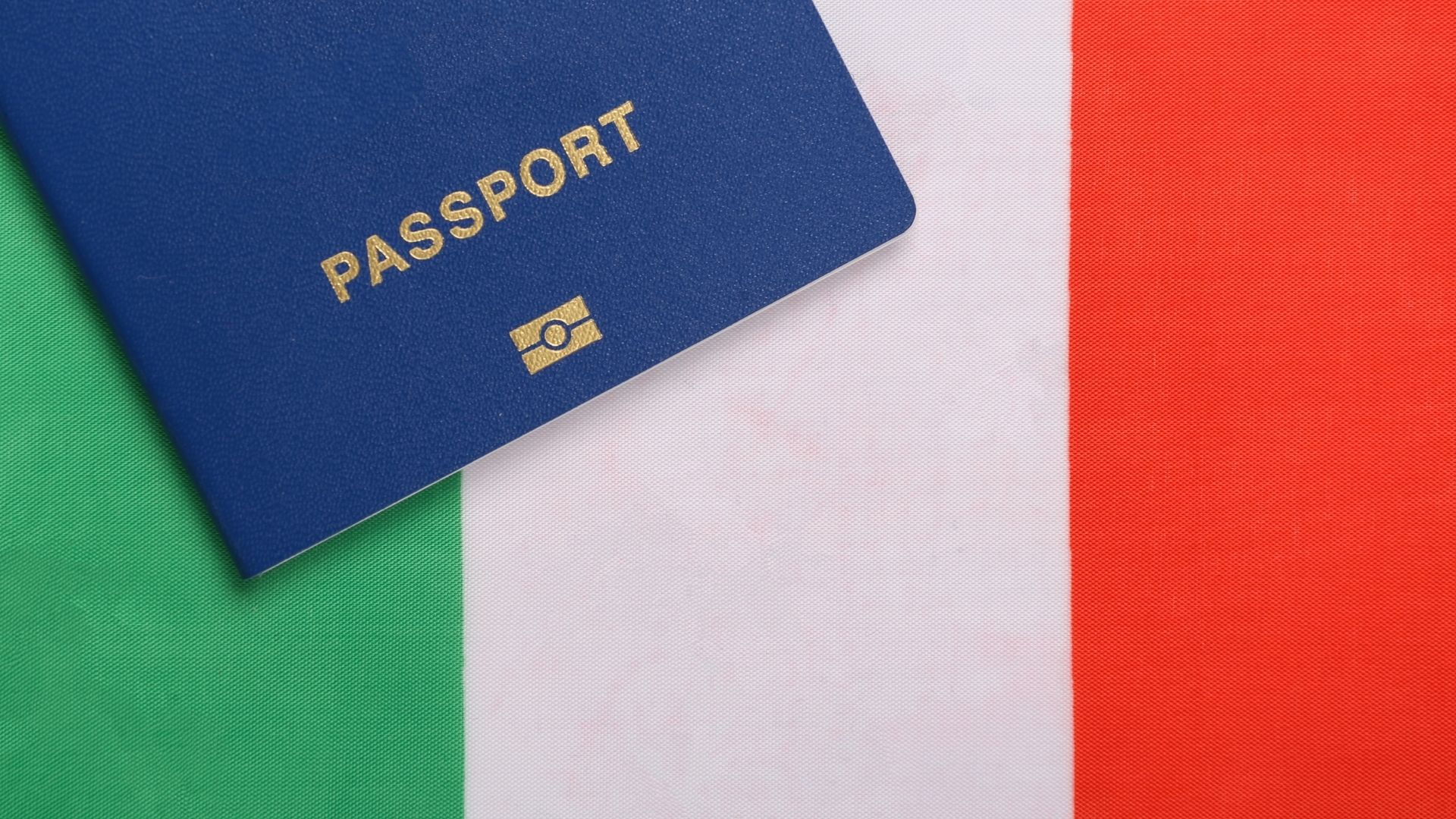 Descubra como obter o certificado de italiano B1 para cidadania por casamento e garantir seu direito com orientação especializada da Velloso Cidadania.