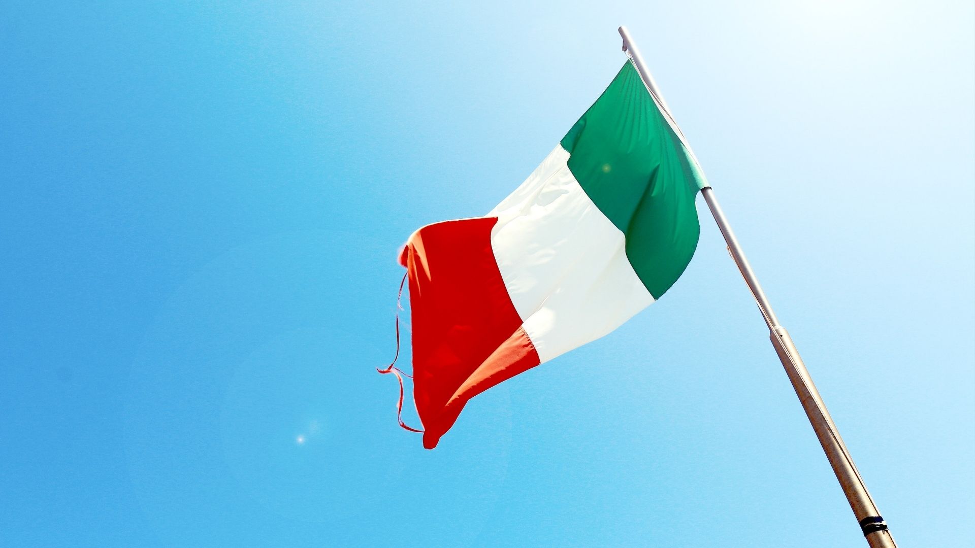 Descubra como escolher entre via judicial ou consulado para sua cidadania italiana por via judicial e entenda qual caminho é mais indicado para seu caso.