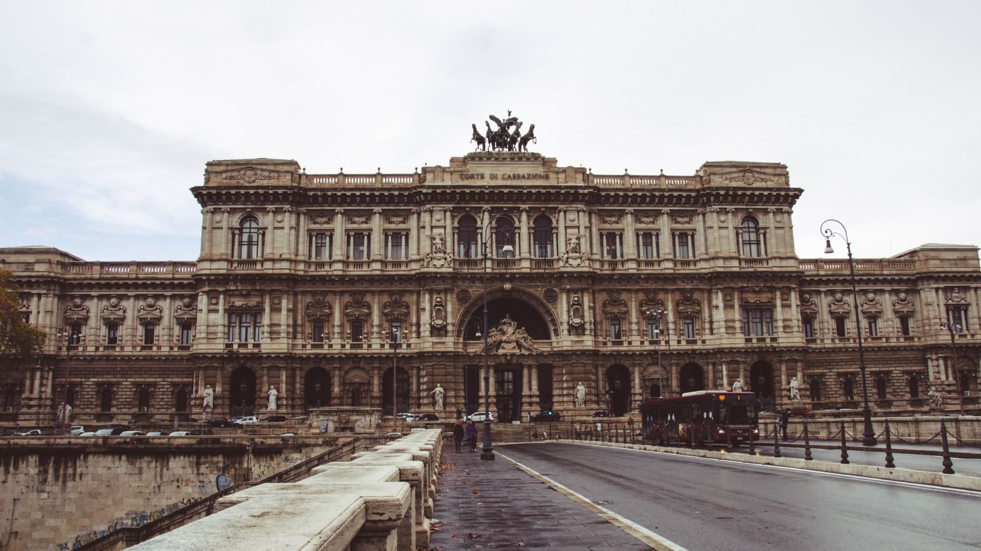Conheça o passo a passo da via materna pré-1948 para cidadania italiana por via judicial com assessoria especializada para seu processo.